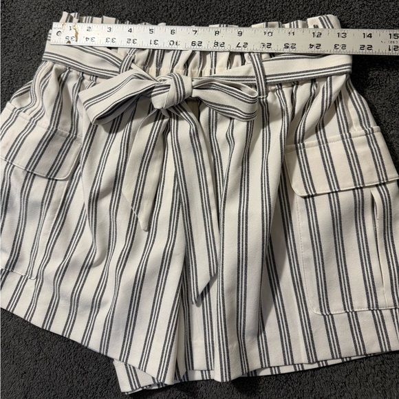 LOFT Striped Women's Shorts - Black and White - Picture 5 of 5